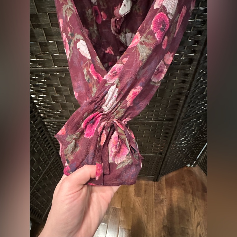 *EUC*LIKE NEW*Sz XL* PAIGE* Lanea Floral Ruffle Peplum Silk Top - Picture 4 of 12